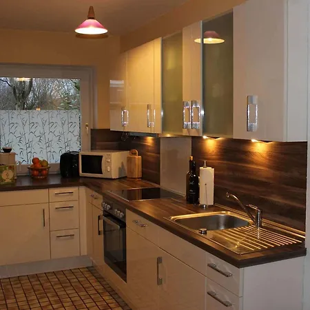 Ruhiges Ferienhaus Mit 3 Schlafzimmer - #73393 Сasa de vacaciones Sylt